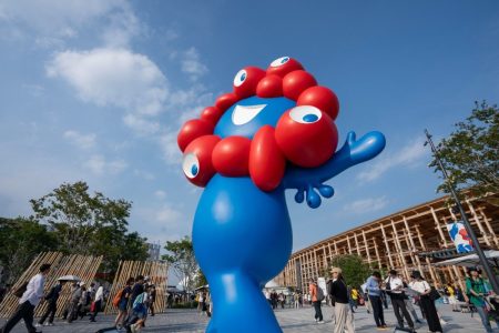 ミャクミャクひっぱりだこ飯の器が驚きの大変身！予想外のアレンジに「天才すぎる」「めちゃかわいい」（LIMO） - Yahoo!ニュース