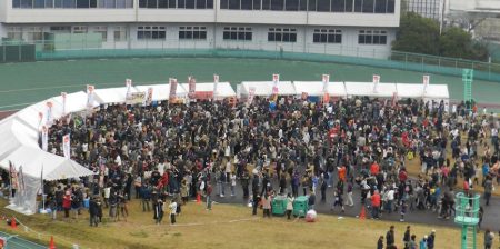 京都府西部で行列できた全国区の「人気商店街」が曲がり角　イベント来場者が激減、「再起」へ次の一手は｜京都新聞デジタル　京都・滋賀のニュースサイト