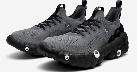 「黒ミャクミャクスニーカー」2時間で完売　ミズノに届いた“もう一足ほしい”の声（1/3 ページ） - ITmedia ビジネスオンライン