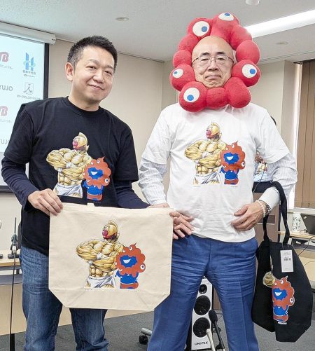 〝牛丼〟の次はアパレルだ！　キン肉マンとミャクミャクのコラボ第3弾「Tシャツ＆トートバッグ」の新商品　大阪観光局が発表（週刊大阪日日新聞） - Yahoo!ニュース