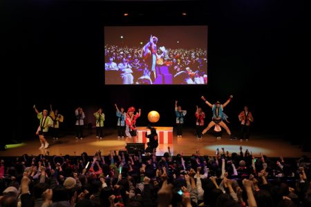 並んでも当たらなかった…“万博No.1パビリオン”復活で熱狂「夢がかないました」 よしもとカラオケ盆踊り（オリコン） - Yahoo!ニュース