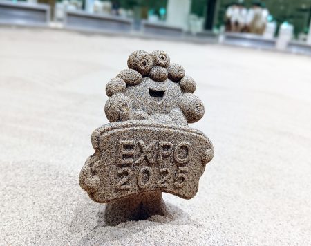 12月21日限定で、万博の〝砂体験〟がリーベルホテル大阪に帰ってくる！　ヨルダン砂漠×鳥取砂丘「とっとり＆リーベル クリスマスマーケット」（週刊大阪日日新聞） - Yahoo!ニュース