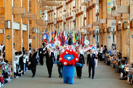 入場無料！万博の記憶が蘇る…「ミャクミャク写真展」がハルカスにて開催、期間限定（Lmaga.jp） - Yahoo!ニュース