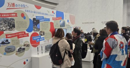 関西電力が大阪万博の記念展示　大阪市の本店で、初日行列100人以上 - 日本経済新聞