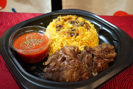 万博のパビリオンで腕を振るったシェフ、クウェート料理のテイクアウト専門店を大阪・日本橋にオープン！ | グルメ情報誌「おとなの週末Web」