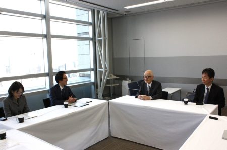 参加すること、経験することの大切さ―滋慶学園グループの浮舟邦彦総長と大阪府教育委員会の水野達朗教育長が教育について熱く語り合いました - 滋慶学園グループ