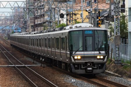 関西の大晦日～元旦の終夜運転まとめ、近鉄･京阪は朝まで？JR･阪神･大阪メトロなど年末年始ダイヤ一覧、V2025 優勝の熱狂で初詣へ！ | 旅とおでかけ 鉄道チャンネル