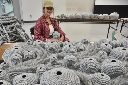 未完の万博編み物アート　元消防署で制作続く　ポルトガルと堺、歴史が結ぶレガシー　万博レガシーここにあり（産経新聞） - Yahoo!ニュース