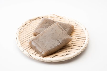 《「進化系こんにゃく」はコスパもアレンジも最強！》大阪・関西万博では串カツやメンチカツをこんにゃくに代替したグルメが話題　「こんにゃく串」レシピは1100万回再生の大バズり （女性セブンプラス）｜ｄメニューニュース（NTTドコモ）