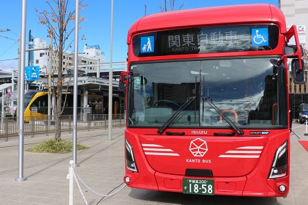 EVバスが増えたら「街が停電する」可能性アリ!? 実際どうなのか？ リスク回避に必須の「賢い運用」とは？ | 乗りものニュース