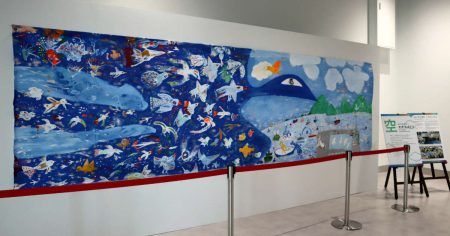 神戸の「海・山・空」がテーマ！大阪・関西万博で制作した「ウォールアート」を神戸空港などで展示中 | Kiss PRESS(キッスプレス)