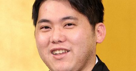 芥川賞の畠山丑雄さん　京大在学中「地の底の記憶」で作家デビュー | 毎日新聞