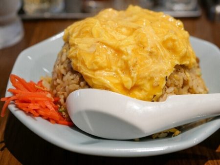 新進気鋭の町中華！「オムチャーハン」で話題のあのお店（食べログマガジン） - Yahoo!ニュース