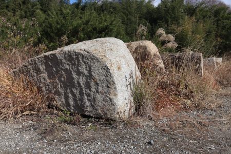 万博で脚光浴びた「残念石」、返還後は「歴史教材」「観光資源」に　残念じゃない活用へ（京都新聞） - Yahoo!ニュース