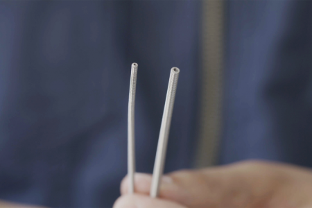 万博展示企画が初の製品化…超極細チューブ、ギネス世界記録の従来品より小さい内径｜ニュースイッチ by 日刊工業新聞社