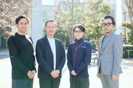 現場の声から生まれたワークウェア。丹青社とデサントがつくる“働きやすさ”と“働きがい”のかたち（1） - デザイン情報サイト[JDN]