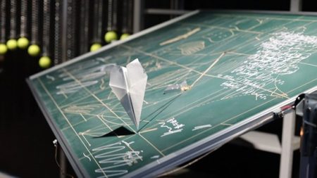 KEKの研究者との対話から生まれた作品が東京都現代美術館で展示されます - KEK｜高エネルギー加速器研究機構