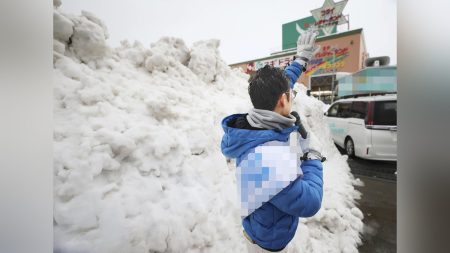 雪中の衆院選、候補者が街頭演説場所の確保に苦労…近畿地方北部などで２９日から３０日に大雪予測 : 読売新聞