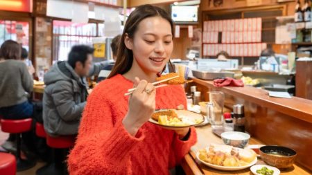 750еҶҶпҪһгҒҜе®үгҒ„пјҒгҖҖзҘһжҲёгғ»ж–°й–Ӣең°гҒ®3д»Јз¶ҡгҒҸиҖҒиҲ—еә—гҒ§гҖҺе®ҡйЈҹгғ©гғігғҒгҖҸгӮ’гҖӮ еҗҚзү©гҖҢгҒ’гӮ“гҒ“гҒӨгӮөгӮӨгӮәгҖҚгҒ®гҒҠгҒ§гӮ“гҒ§дёҖз·’гҒ«гҒӮгҒЈгҒҹгҒҫгӮӢ | зҘһжҲёгӮёгғЈгғјгғҠгғ«