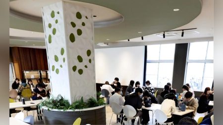 大阪府:選ばれる公立高校に、次の一手は「食堂にエアコン」…猛暑と私立との競争激化で「設備面の改善が急務」 : 読売新聞