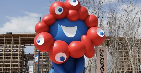 ミャクミャクが白くなったらこうなる。「白ミャクミャク」のぬいぐるみ「反則級の可愛さ」と大反響（ハフポスト日本版） - Yahoo!ニュース