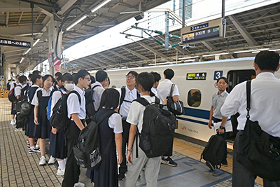 「大阪万博」と「無償化」で充実の修学旅行　東京都葛飾区立青戸中学校 – 日本教育新聞電子版　NIKKYOWEB
