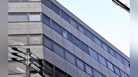 大阪府警捜査4課による捜索中の暴行事件、異例の35人処分…「どんな相手にも負けたらアカン」プライド裏目に : 読売新聞