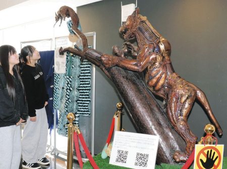 万博レガシー　袋井で継ぐ　ナイジェリア館の彫刻譲渡　医師の溝口さん：中日新聞しずおかWeb