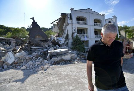 「攻撃用ドローンと同じ音する」バイク通ると見上げる京都の空　避難男性が問う平和、ウクライナ侵攻4年｜京都新聞デジタル　京都・滋賀のニュースサイト