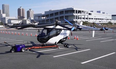 【現地取材・動画】SkyDrive、東京で初の「空飛ぶクルマ」デモフライト公開 │ LOGI-BIZ online ロジスティクス・物流業界ニュースマガジン