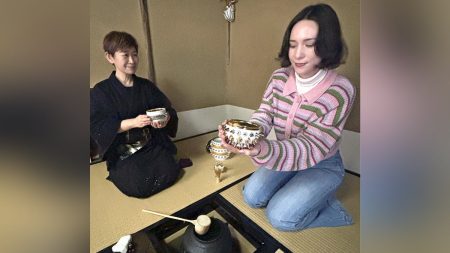 万博で好評、堺発「茶の湯体験」で観光誘客を…「日本の美意識や精神性を感じて」 : 読売新聞