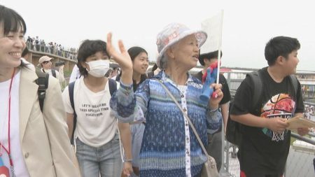 “万博おばあちゃん” 去年大阪･関西万博会場を案内した地元愛知･瀬戸市の小学6年生に再会 ｢この交流が万博から始まっていることに感謝｣ | TBS NEWS DIG　フォトギャラリー