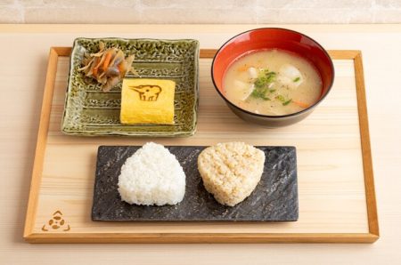 2025年大阪・関西万博で好評を得た「日本のおにぎり」3種がアレンジを加えて登場！2026年３月6日より「象印銀白おにぎり 京橋店」にて期間限定で販売開始｜PR TIMES｜Web東奥