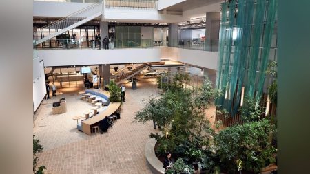 パナソニックHDが新拠点公開、技術者1000人集結し研究開発を迅速化「100年後も最先端走れるように」…3か所分散を集約 : 読売新聞