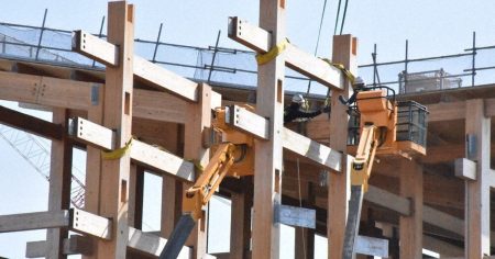 ああミッシングリング　万博協会、解体作業公開　再活用へ　優しく丁寧に　／大阪 | 毎日新聞