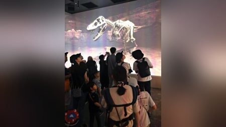 万博で好評だった「恐竜王国福井」２５日に復活…オープン初日にはミャクミャク登場、写真撮影会も : 読売新聞