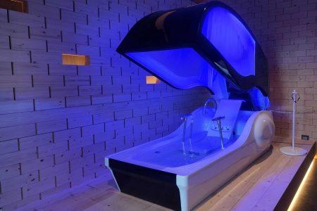 北海道・エスコン最寄駅のホテルが「ミライ人間洗濯機」を導入、大阪・関西万博で話題になった次世代入浴装置｜トラベルボイス（観光産業ニュース）