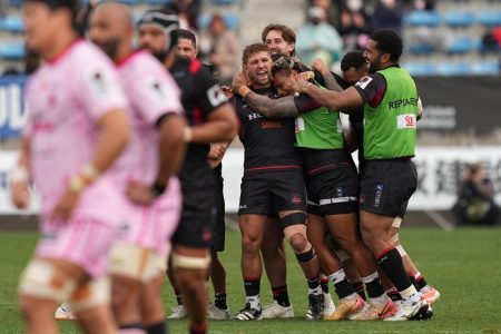 終了間際のペナルティーゴールで勝利、三重ホンダヒートが東芝ブレイブルーパス東京破る | YOUよっかいち