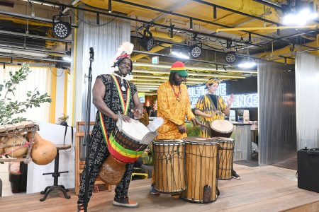 大阪・関西万博の「アフリカンレストラン」が熱気そのまま復活、全200席の“アジア最大級規模”で大阪・アメ村に（Lmaga.jp） - Yahoo!ニュース